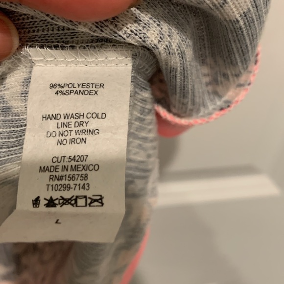 NWT Freckled Poppy Honey Me Women’s Blouse Pullover Gray Pink White Large - Picture 7 of 7